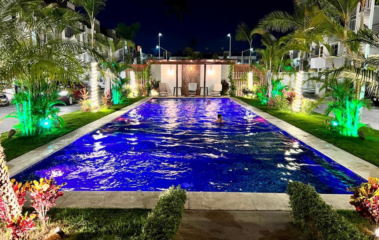 Penthouse Manzanillo Exclusivo Con Albercaアパートメント エクステリア 写真
