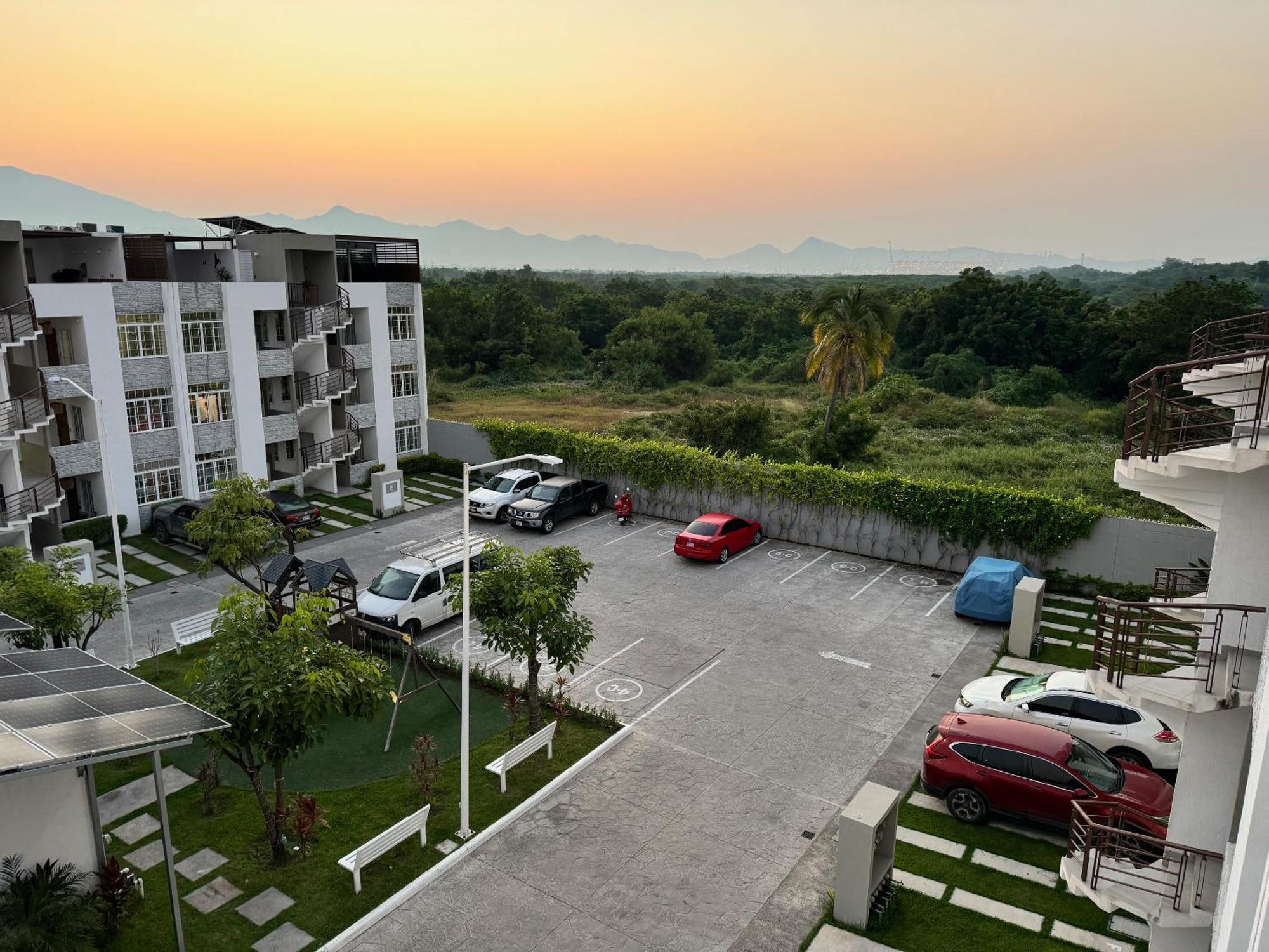 Penthouse Manzanillo Exclusivo Con Albercaアパートメント エクステリア 写真